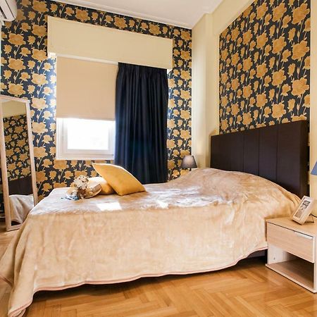 Private Central View Rooms In Apartment Near To Acropolis Metro Station Atenas Exterior foto