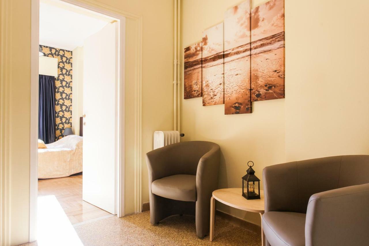 Private Central View Rooms In Apartment Near To Acropolis Metro Station Atenas Exterior foto